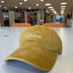 Gorra Vintage Amarilla