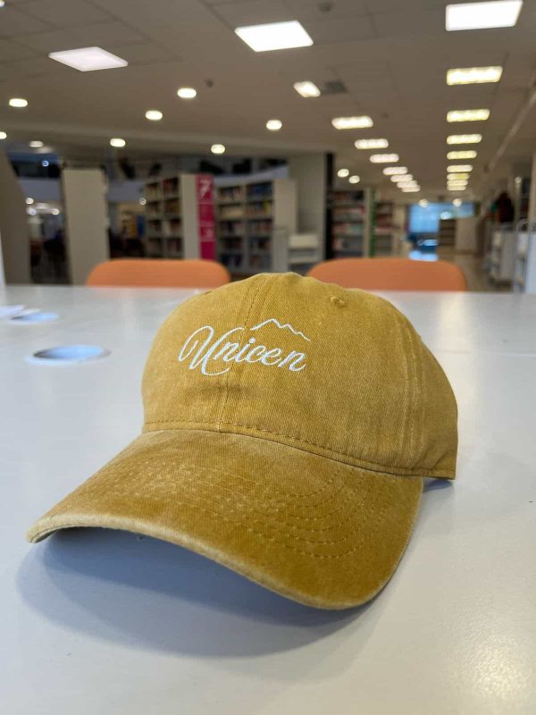 Gorra Vintage Amarilla
